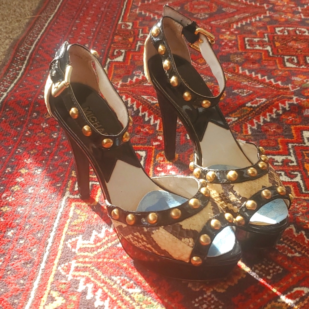 Michael kors heels 6
